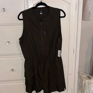 Women's Sleeveless olive green 1pc shorts